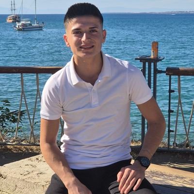 AydKara20996's profile picture. 