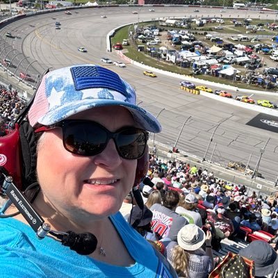 mochan546290589's profile picture. thats an awfully hot coffee pot                                                         -Eminem, 2017