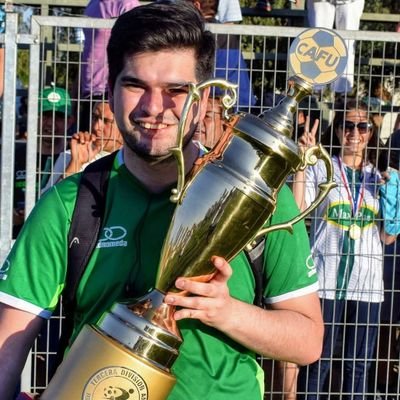 reportero @sextafutbol //
Velasquino 🇳🇬⚽️💚
''Soldado de Nicolas Jover'' 🔴⚪️