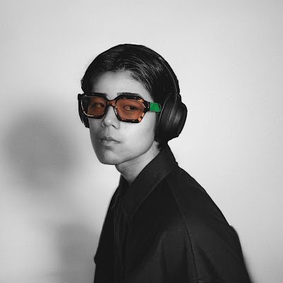 Infinite Creation, Zero Waste / 持続可能で、創造性を最大化するファッション文化を。 ubou@weavue.com