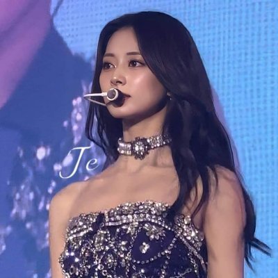 Professional Halo Player / Twitch Partner / I love my friends 💞 / Tzuyu Fan Acc 🩵