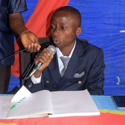 je Suis Shokano Babunga Samuel, né à Mubi, le 29/11/2000, fils de Marcel Babunga Bashimbe et Agathe Chakupewa Kangindi, Technicien de Développement Rural