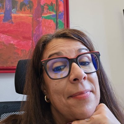 Socialista, Republicana, Politóloga y Feminista.
Orgullosa hija del churrero.
Madre porque he querido.
#DelAtletiSoy