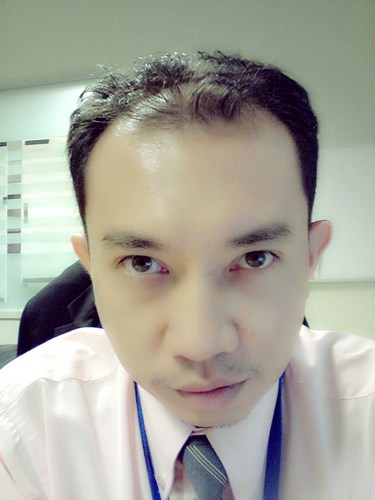 aknazli's profile picture. 