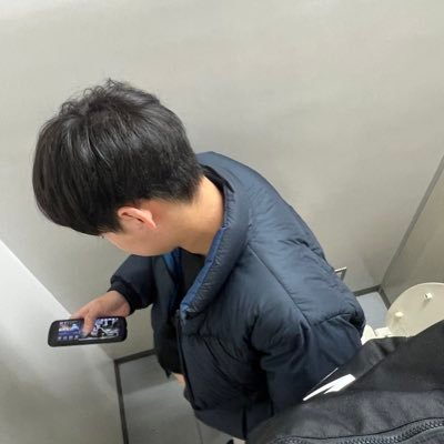 yuu_holo053's profile picture. 