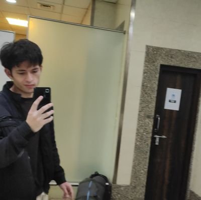 adamya_sharma01's profile picture. NIT SGR '25 | Full Stack dev---future Cloud Engineer

👇made by me(MERN) 👇