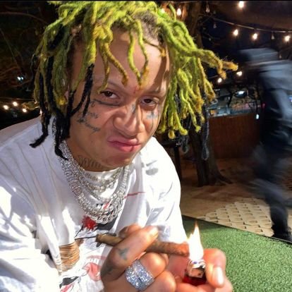 Y_age4L's profile picture. Software developer 😊