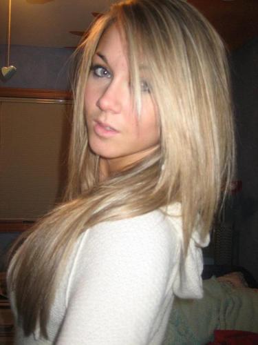 AlbertinaT4J6's profile picture. 