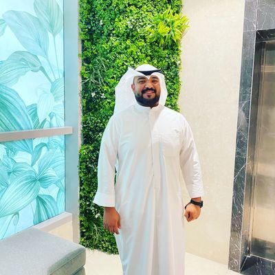 ستثبت لك الأيام ، أن لا أحد يستحق أن تبالغ في مكانته . .