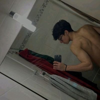 tudicsss's profile picture. https://t.co/jIdf7fQVV4