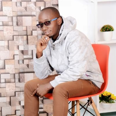 collinsnjau24's profile picture. 