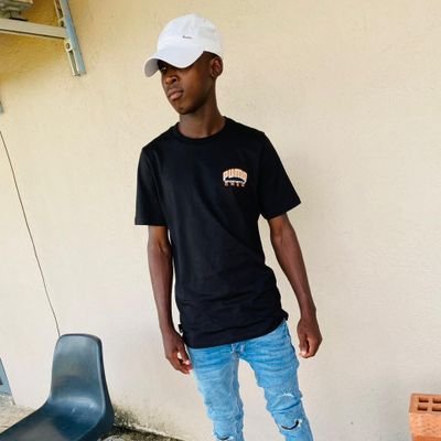 SakhileMatheb12's profile picture. Reasons to live gives reasons to die