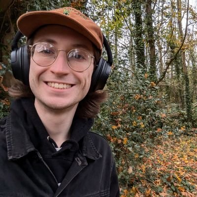 naive_melody0's profile picture. he/they
existential crisis mixtape on repeat until i die