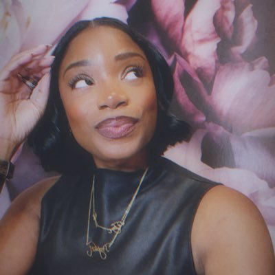 Godly Lover|Prophet|Seer|Creative|Author|Endometriosis Warrior|Business Woman|Founder of Covenant Lifestyle ♛