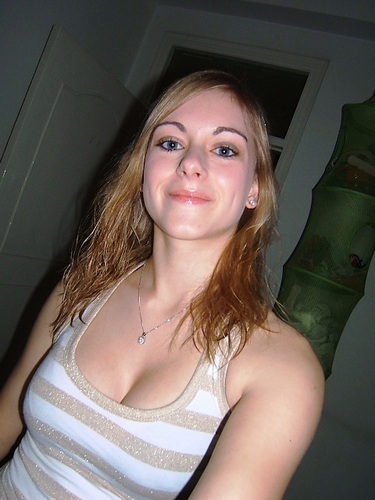 JanineZ0Q4's profile picture. 