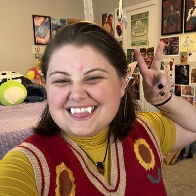 Leah, 26, she/her, ace 🖤🩶🤍💜, i'm as mean as i am nice and i'm really fucking nice. fall out boy/ted lasso/iasip/dropout/marvel/taskmaster/whatever else