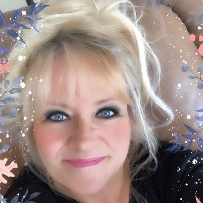 meganehr276993's profile picture. Female veteran /New to X