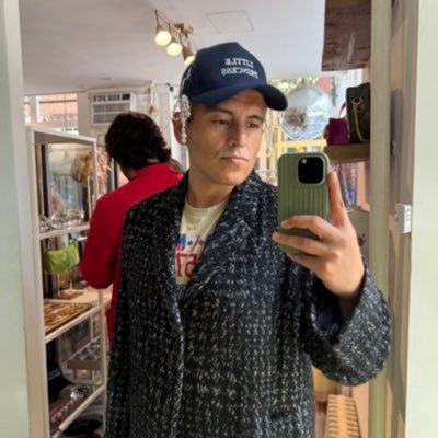 geemarc7's profile picture. 👯❤️✌🏽👽