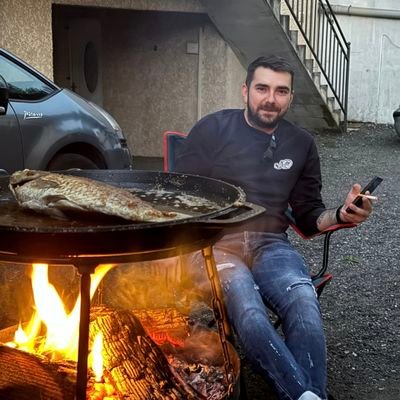 EmanuelNeacsu93's profile picture. 