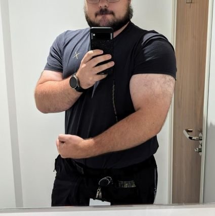 yayeetbeatmamea's profile picture. 22 He/Him