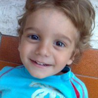 Spz | Biscone (@bisconeee) 's Twitter Profile