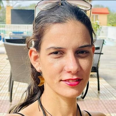 danitacuba94's profile picture. Soy #mujer, #joven, #madre, #enamorada, #periodista, apasionada por la #radio y la #poesía, de #Camagüey, #Cuba y  #latina a lo #Martí . El orden no importa