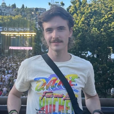 he/him • bi • 26 • software engineer • terminally irony poisoned