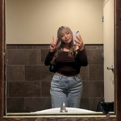 •ᴗ• ✌︎