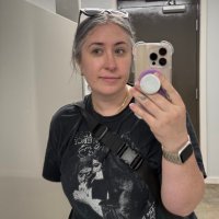 Robyn Valentine 🍓🗡️ (@tiredxwitch) 's Twitter Profile
