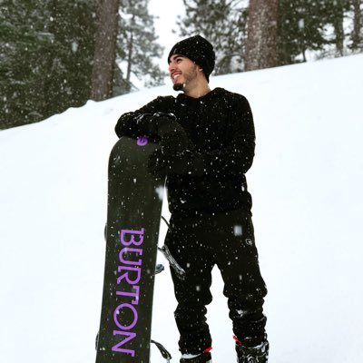 Razor_323's profile picture. ~ UCLA 🐻