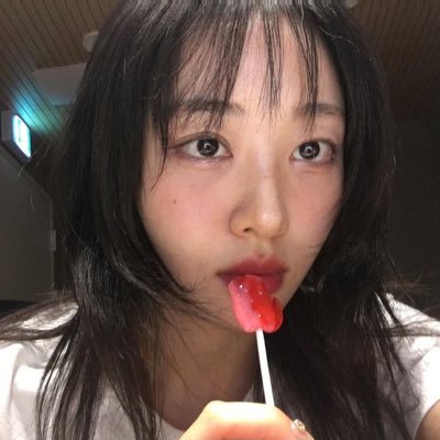 yves biggest fan and caitvi defender (carrd outdated lol)