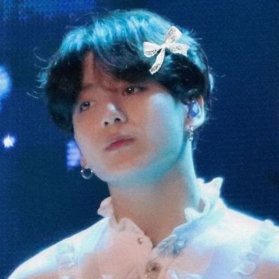 Star_light__777's profile picture. I obsessed about Jk with bow