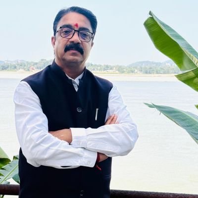 राष्ट्रीय संयोजक,बजरंग दल ।
केन्द्रीय सह मंत्री, विश्व हिन्दू परिषद.
