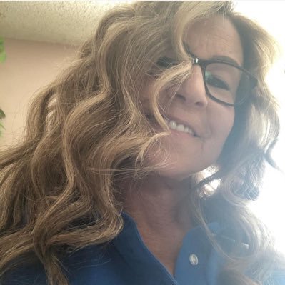 kimbacupp's profile picture. 