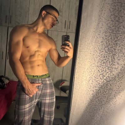 021_euk2pxt's profile picture. 