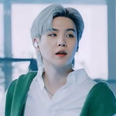 samsiderni68046's profile picture. my causin @yoongi_agustd