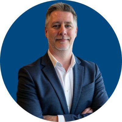 Jay Gardiner is a seasoned entrepreneur and digital marketing expert with over 30 years of experience in business growth and online marketing.
