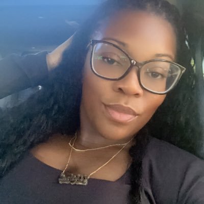 niyahsmuvaa's profile picture. proceed with caution