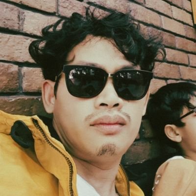 ekkk27's profile picture. Happy all the time