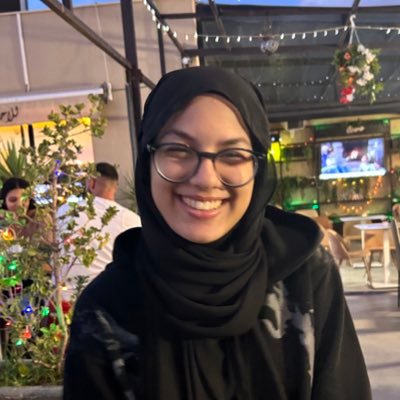 🇹🇳 | SM & League of Legends team manager for @SportsGng | ✉ mariamz.dev@gmail.com