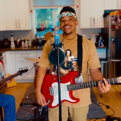 I make music, I make video, I make bad decisions. 🎺