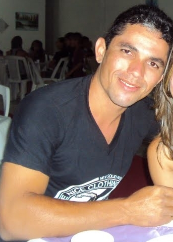 não sou rico,não sou pobre,sou apenas feliz