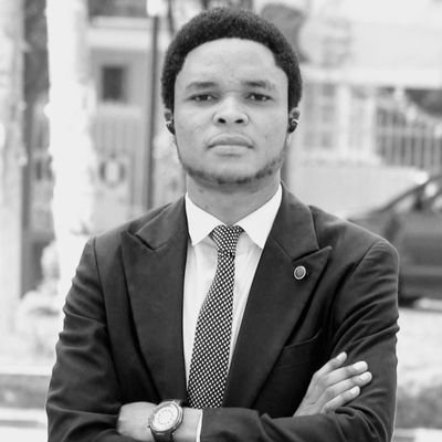 Juriste , jeune responsable et engagé, analyste politique 🇨🇩