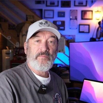 FPV Cinematic Drone Pilot, Davinci Resolve Editor, SpaceX fan, Cinematographer , Photographer, Content Creator