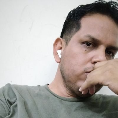 LuchoOlivera19's profile picture. 