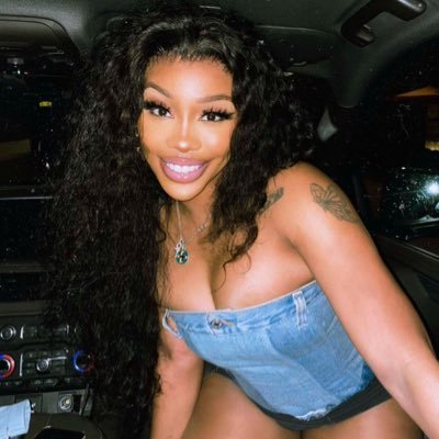 frofrum231's profile picture. Sza supremacy 🌊