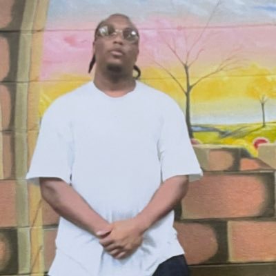 SeanLew72810118's profile picture. 