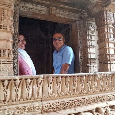 Ranimishra03's profile picture. A woman, a daughter, a wife, a mother, a homemaker, in that order..
 Learning from the young and the old and growing up a little each day.
Passing a smile on
🌞