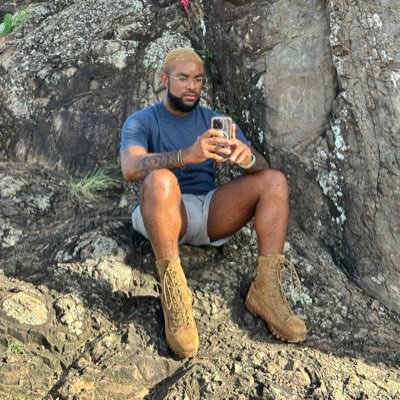 SSU Alum💙🧡/📸Photographer/ Writer 📜/ Free Thinker/ Dad Bod Model https://t.co/JxkI7PTwwk