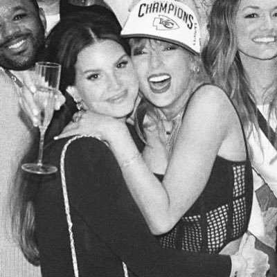 lanaswiftupdate's profile picture. Taylor Swift and Lana Del Rey, your official news source for both | following back 🤍